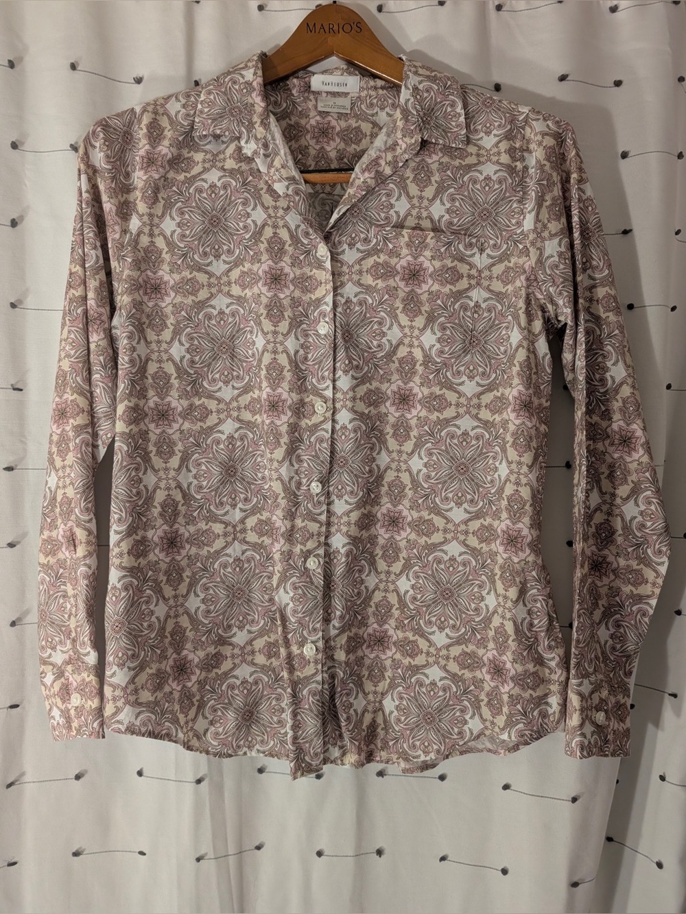VanHeusen Men’s Pink cream tan  Floral cross Button-Down long sleeve Shirt Med